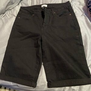 Denim and Co. Capris Size: 14